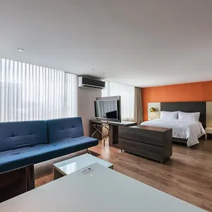 Express & By Ihg Medellín